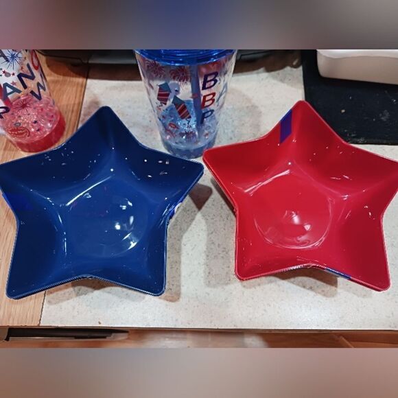 Patriotic 4th of July Red & Blue Bowls and Light Up Cups - Picture 4 of 8